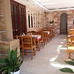 Perla Guest house 2*